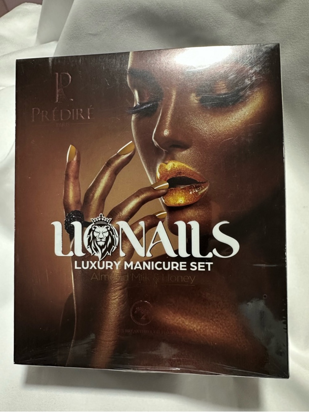 PREDIRE PARIS
Lionails Luxury Manicure Set | Almond Milk and Honey 4-Piece Set - Picture 9 of 12